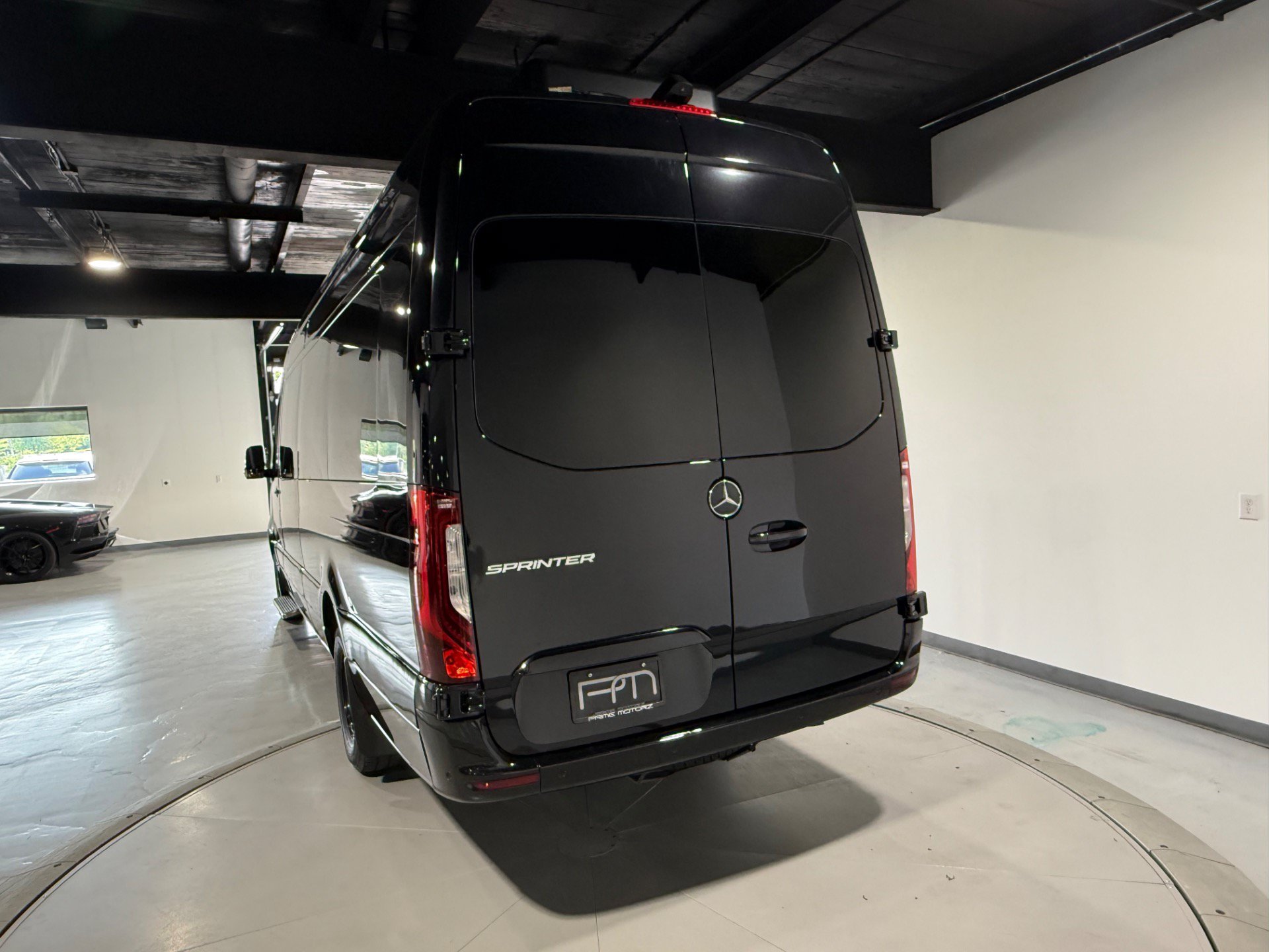 Used 2024 Mercedes-Benz Sprinter 3500 image 9