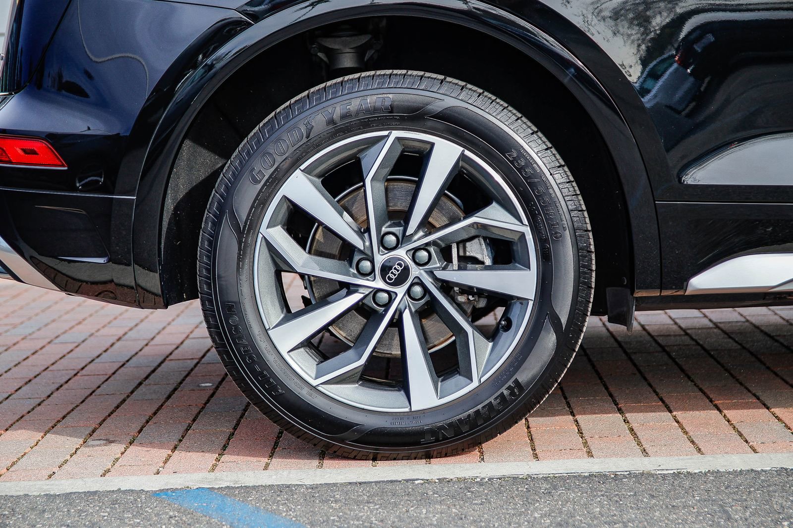 Certified 2023 Audi Q5 2.0T Premium Plus w/ Premium Plus Package image 10