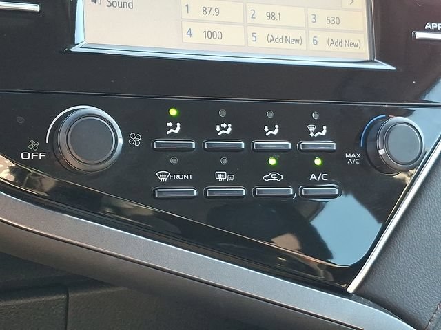 Used 2018 Toyota Camry LE w/ Convenience Package FWD image 15