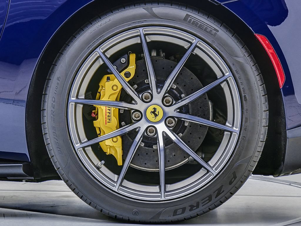 Certified 2022 Ferrari 812 GTS RWD image 30