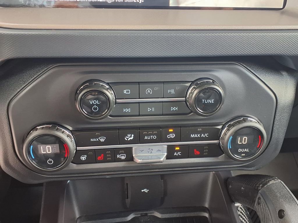 Used 2024 Ford Bronco Raptor w/ Interior Carbon Fiber Pack 6 AWD/4WD image 13