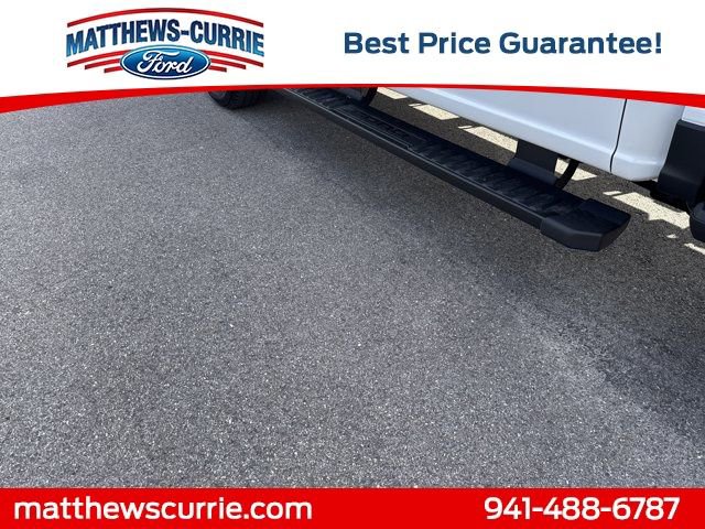 New 2026 Ford F250 Lariat w/ Black Appearance Package image 16