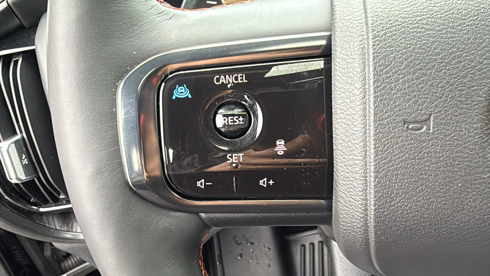 Certified 2025 Nissan Armada PRO-4X w/ Pro-4X Premium Package AWD/4WD image 10