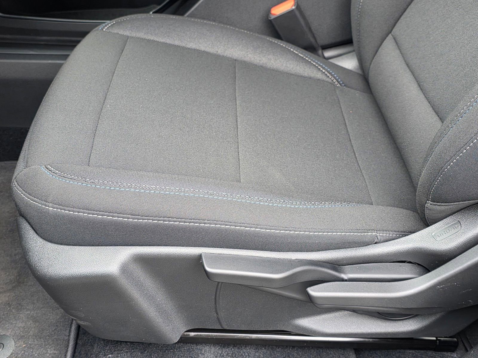 New 2026 Chevrolet Equinox EV LT w/ LPO, Blackout Package image 22