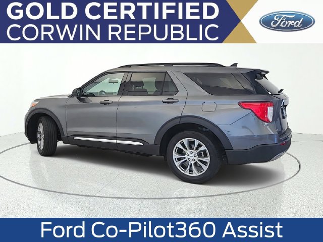 Used 2022 Ford Explorer XLT w/ Equipment Group 202A AWD/4WD image 4