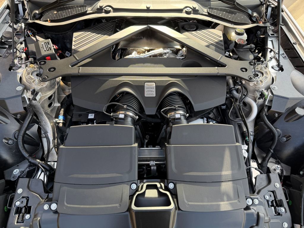 New 2026 Aston Martin V8 Vantage Convertible image 37