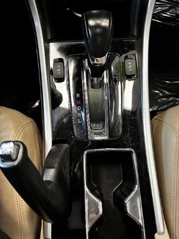 Used 2016 Honda Accord EX-L image 26