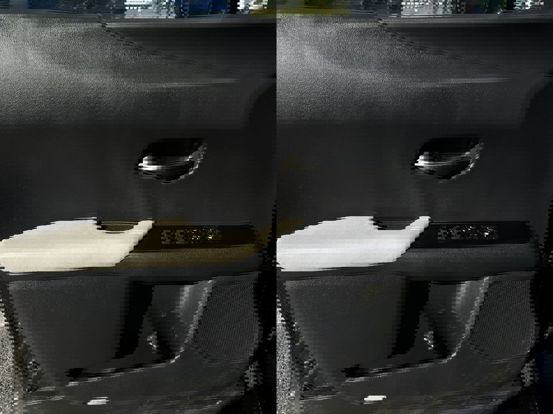 Used 2019 Lexus UX 250h image 23