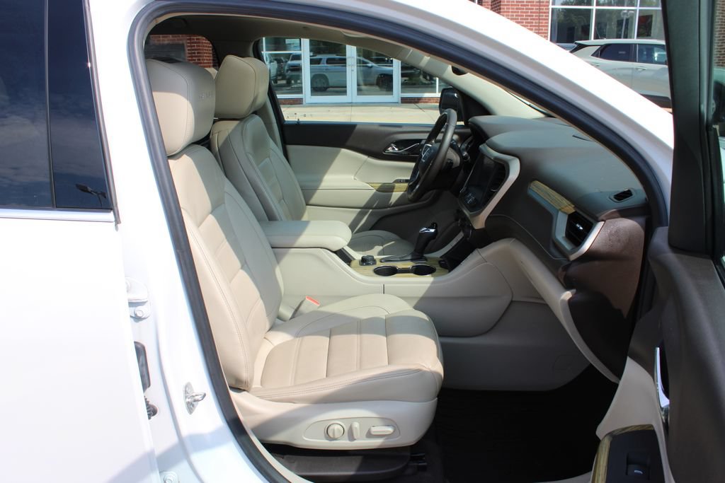 Certified 2018 GMC Acadia Denali w/ Technology Package AWD/4WD image 52
