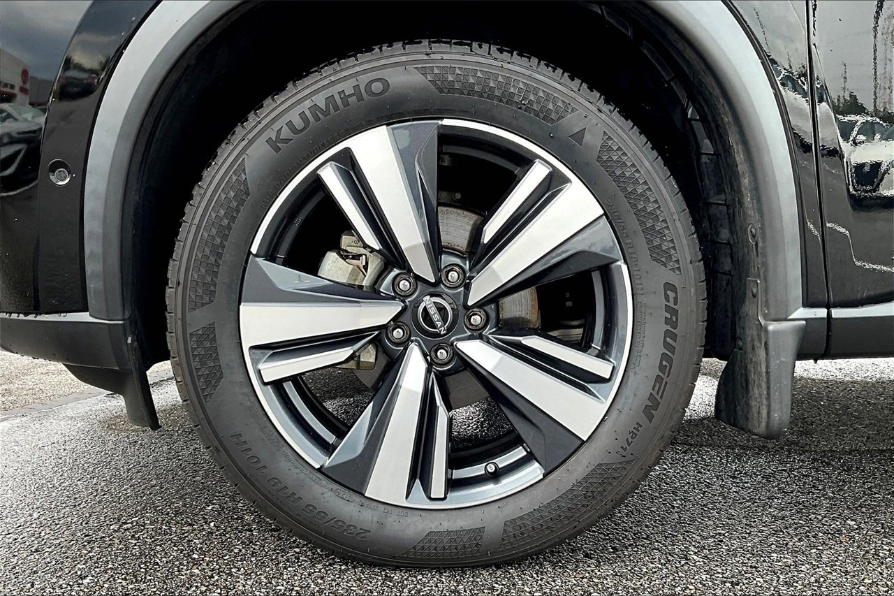 Used 2023 Nissan Rogue SL w/ SL Premium Package image 34