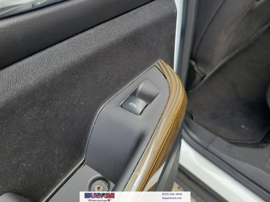 Used 2021 GMC Acadia SLE w/ Driver Convenience Package FWD image 14