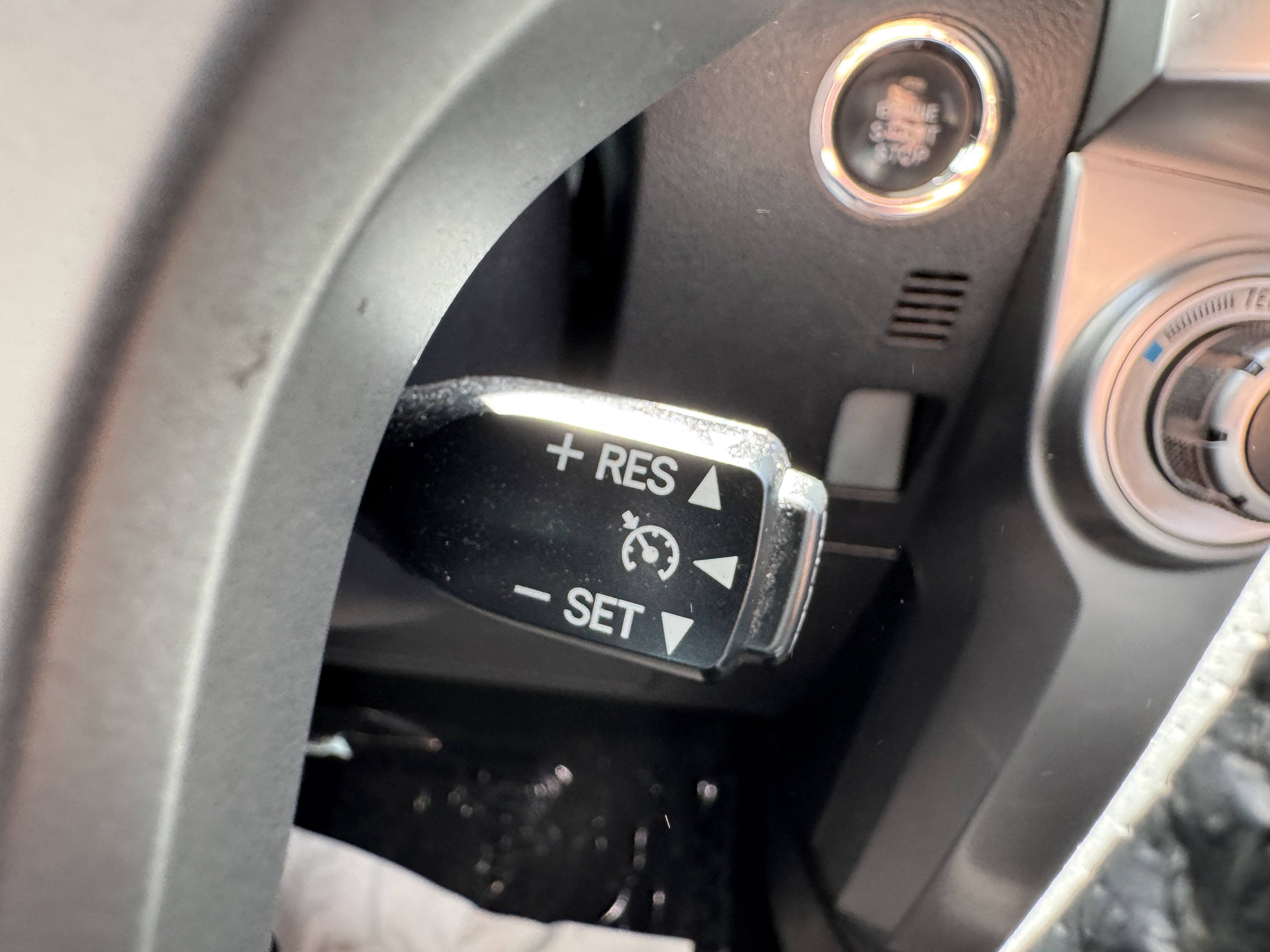 Used 2017 Toyota 4Runner Limited image 25