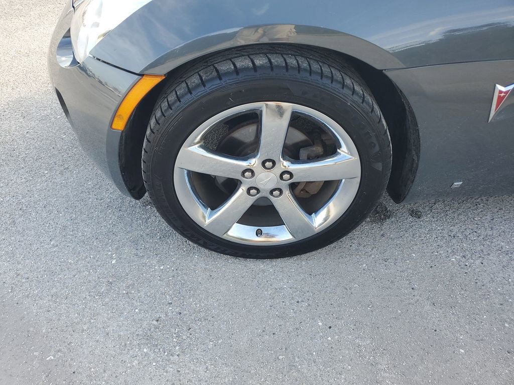 Used 2008 Pontiac Solstice GXP w/ Premium Package image 17