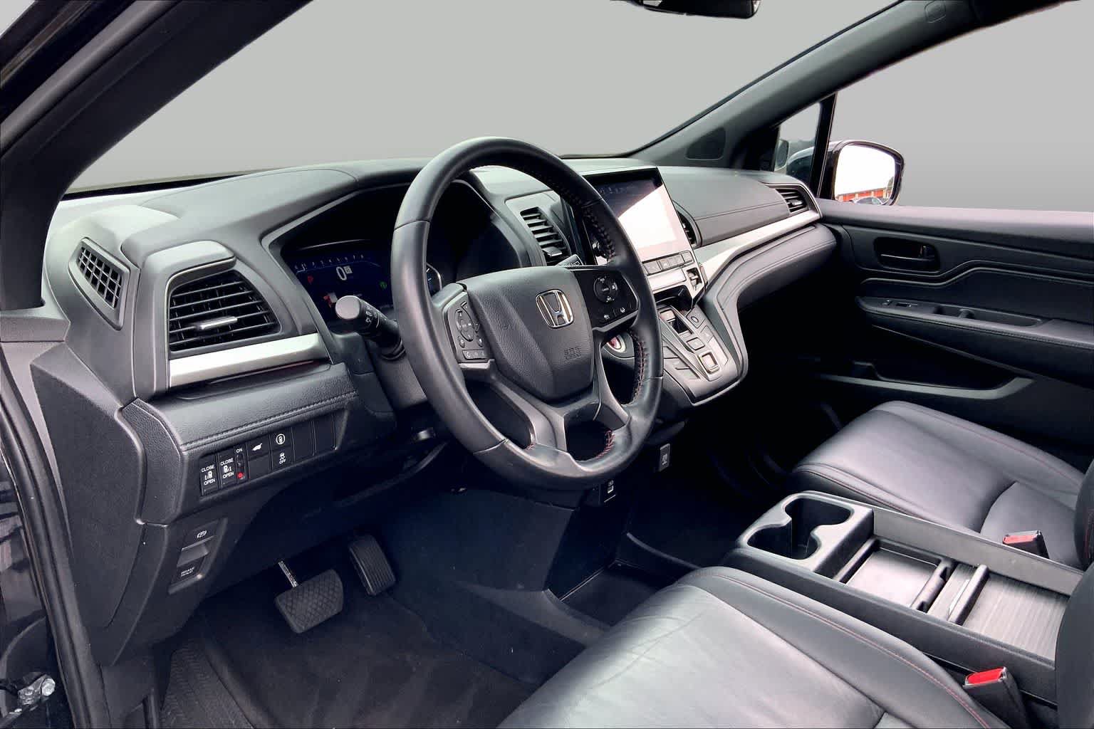 Used 2023 Honda Odyssey Sport image 17