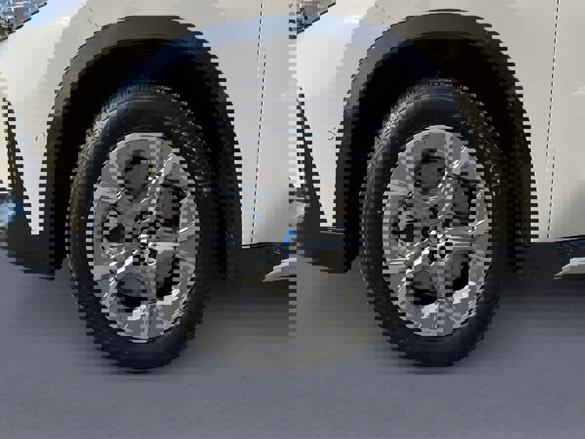 New 2026 BMW X1 xDrive28i w/ Convenience Package image 9