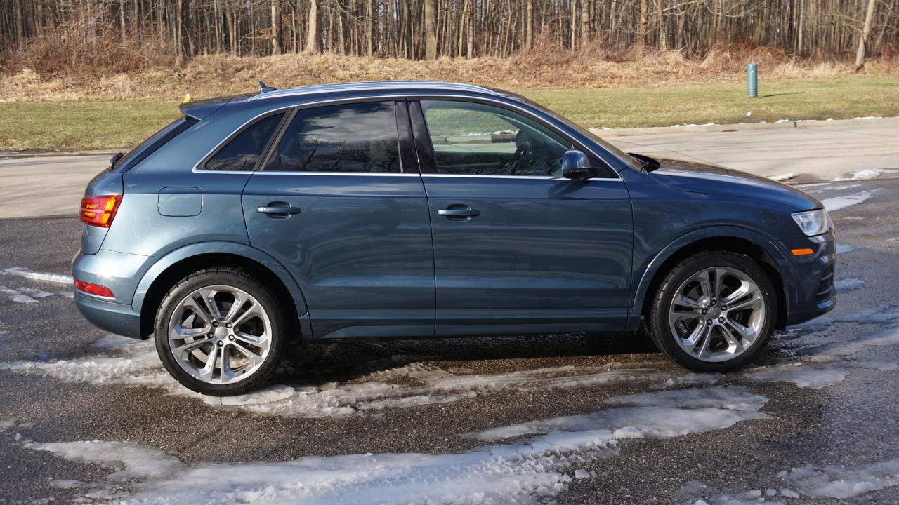 Used 2017 Audi Q3 2.0T Premium Plus w/ Premium Plus Package image 6