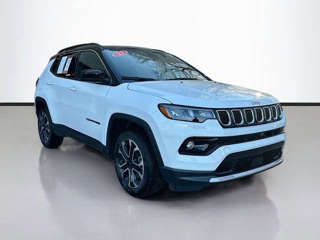 Used 2023 Jeep Compass Limited image 3