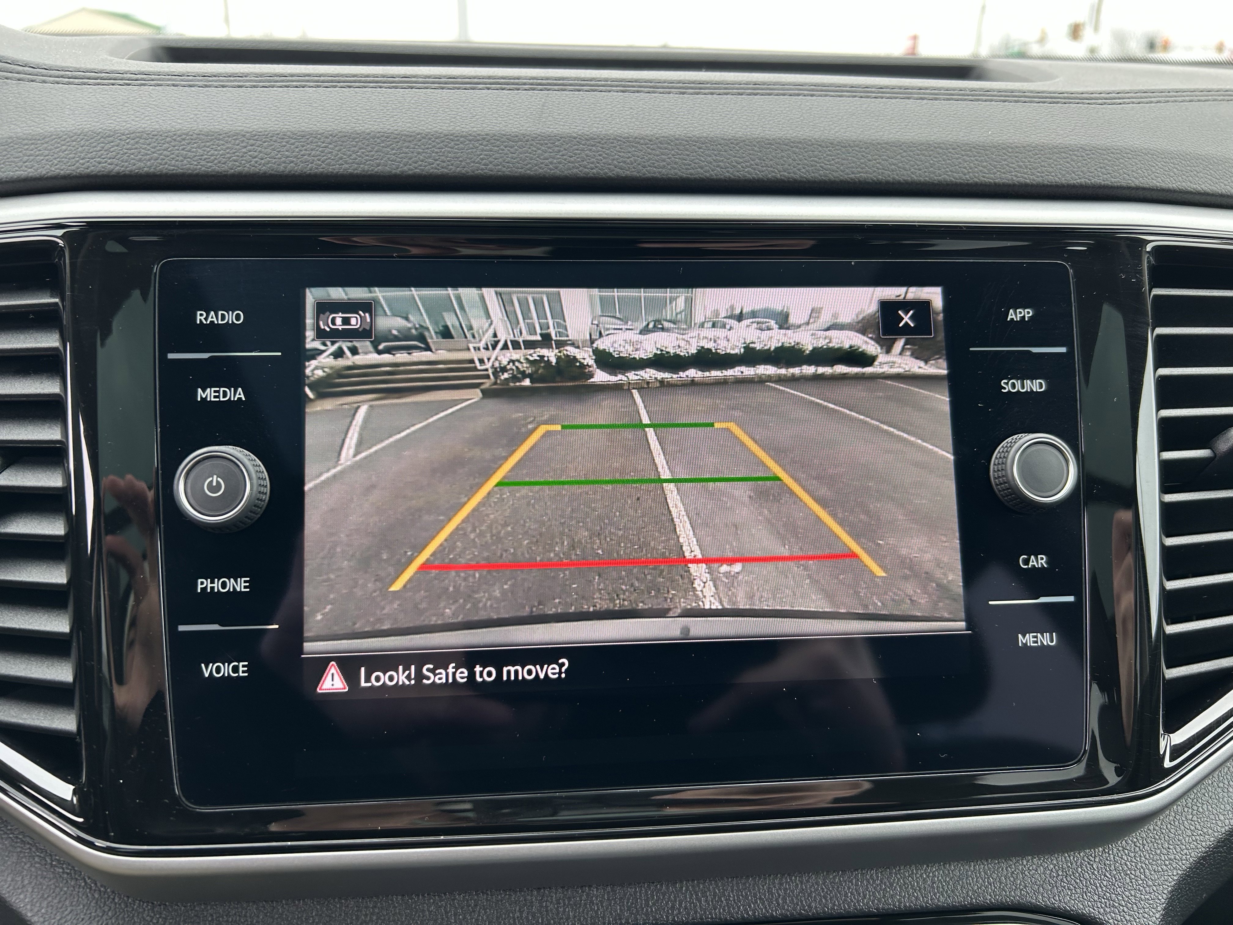 Certified 2023 Volkswagen Atlas SE w/ Panoramic Sunroof Package image 12