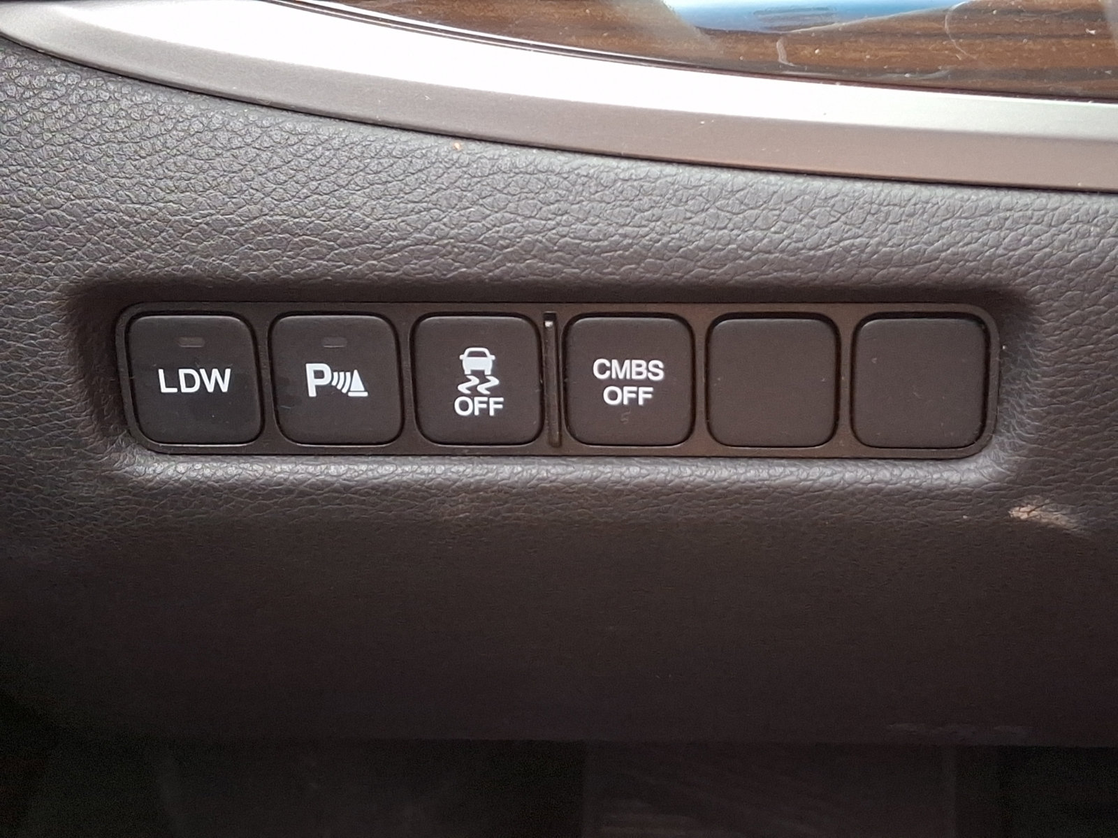 Used 2014 Acura RLX w/ Advance Package FWD image 24