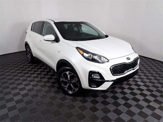 Used 2022 Kia Sportage LX image 2