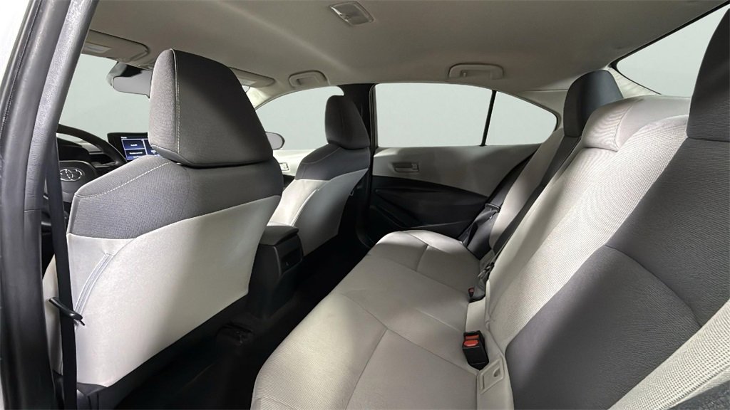 Used 2022 Toyota Corolla LE image 26