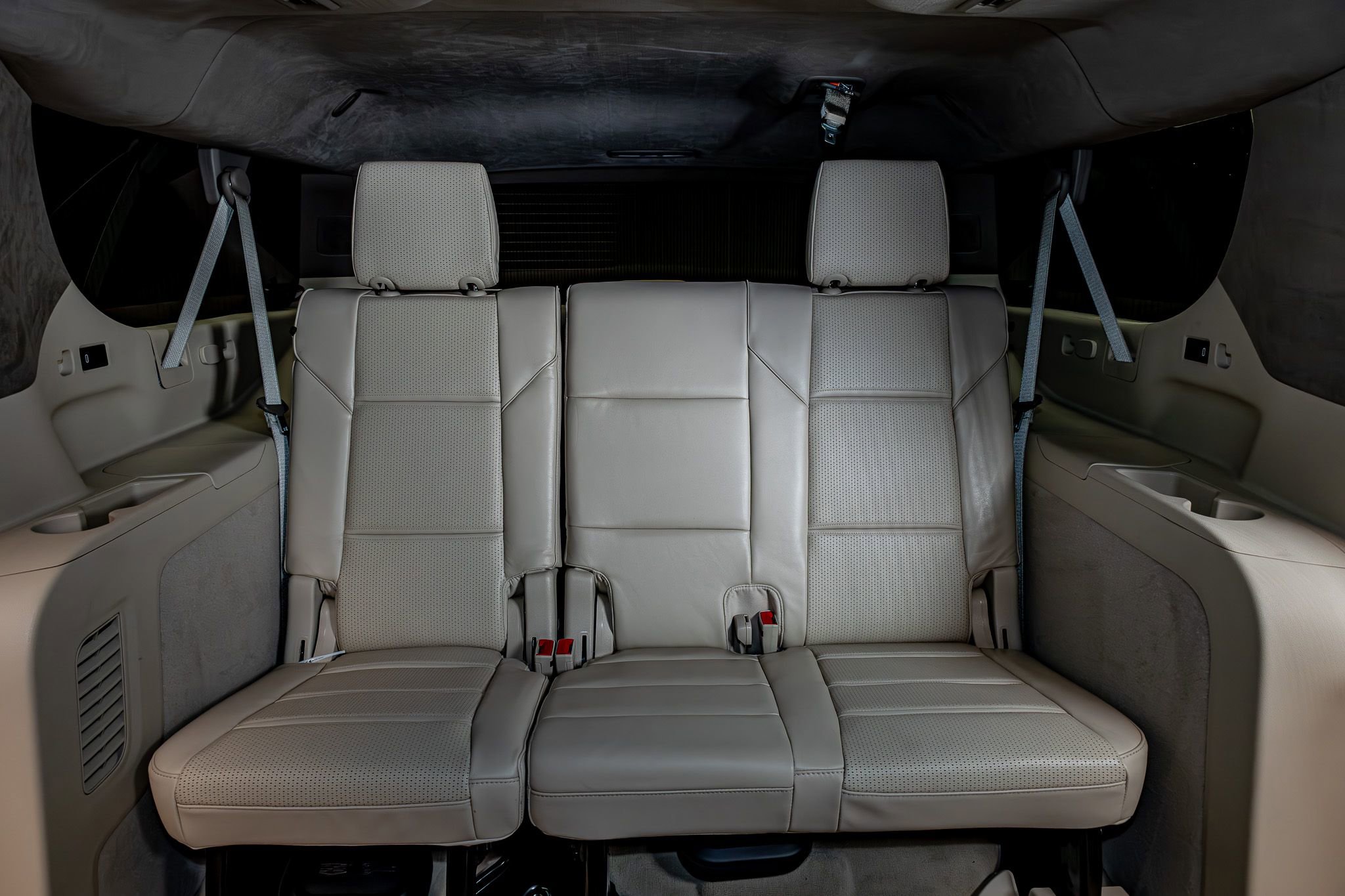 Used 2026 Cadillac Escalade ESV Platinum Sport w/ LPO, Floor Liner Package image 25