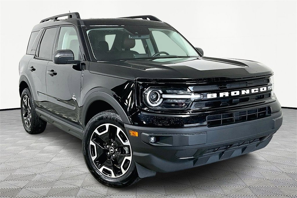 Used 2024 Ford Bronco Sport Outer Banks image 1