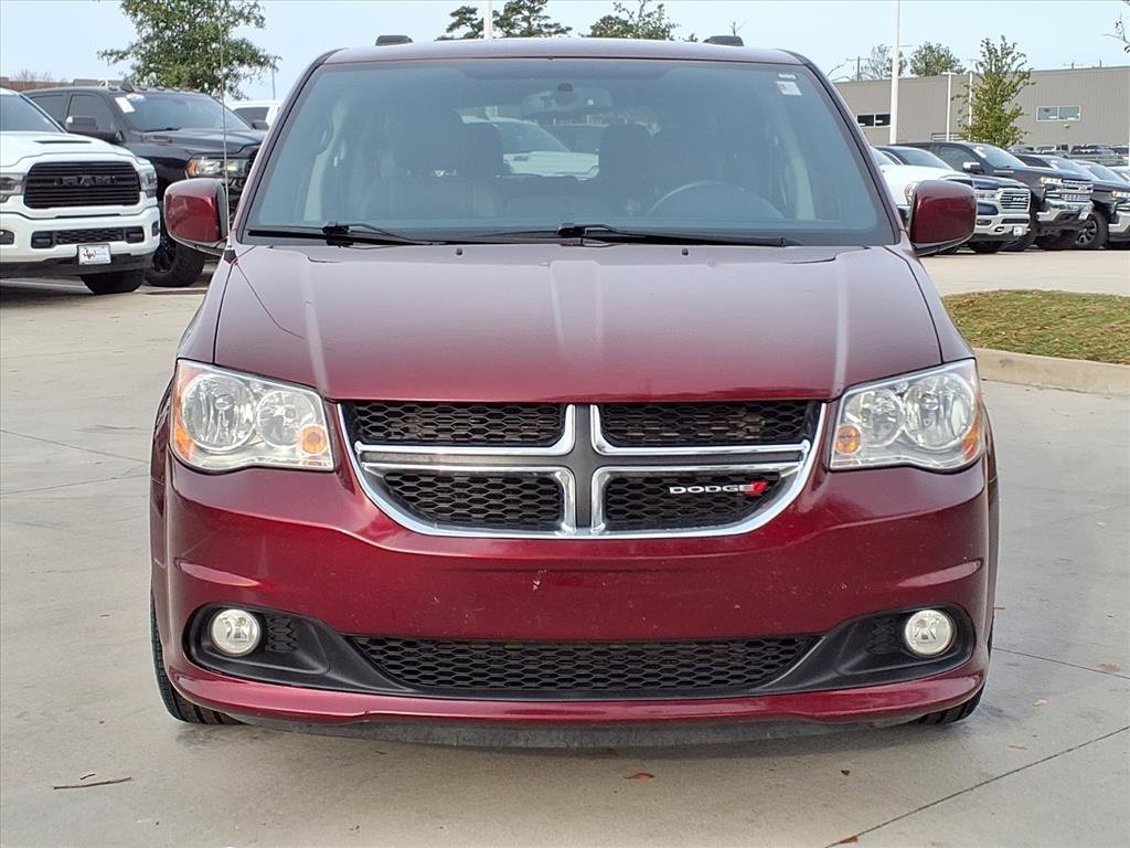 Used 2017 Dodge Grand Caravan SXT image 4