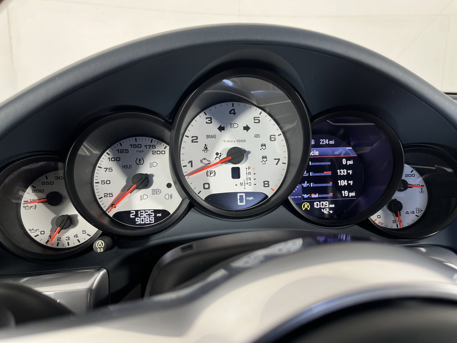 Used 2018 Porsche 911 Carrera image 12