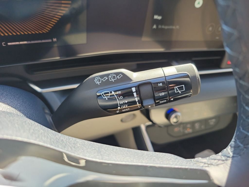 New 2026 Kia Carnival EX FWD image 30