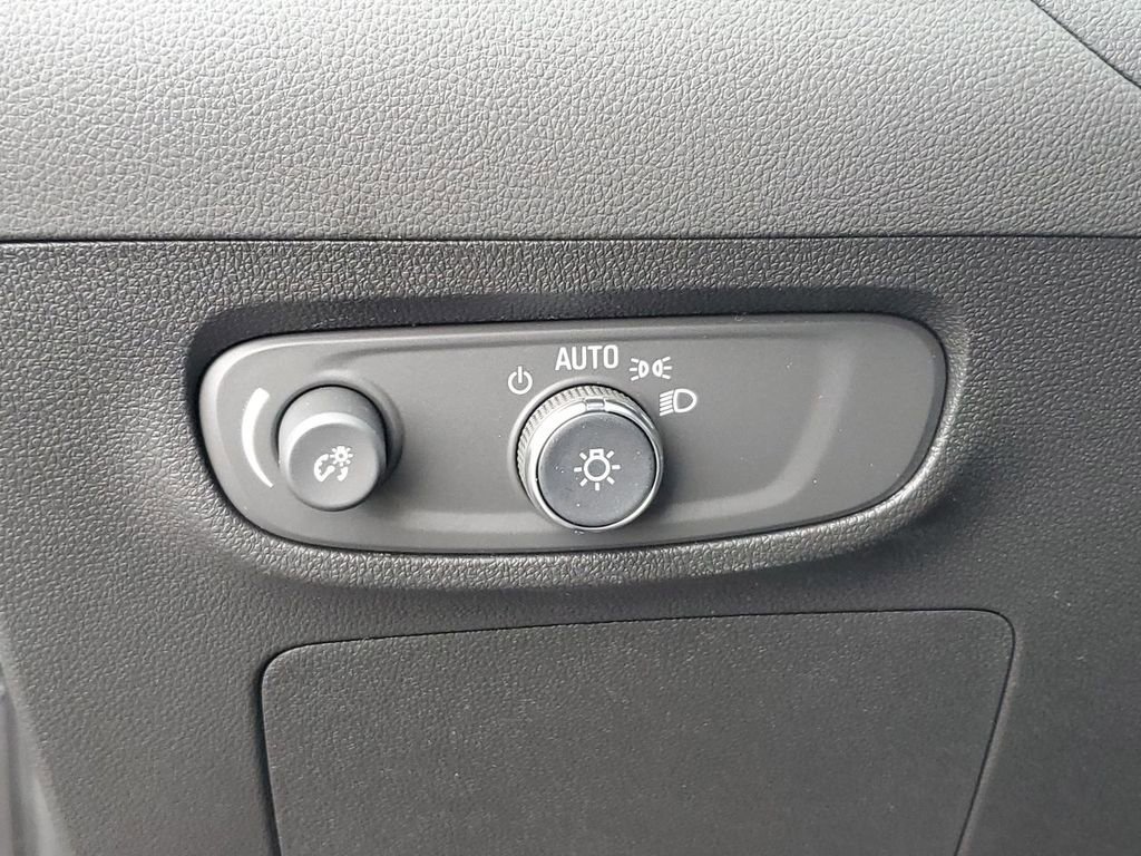 New 2025 Buick Encore GX Sport Touring w/ Advanced Technology Package image 18