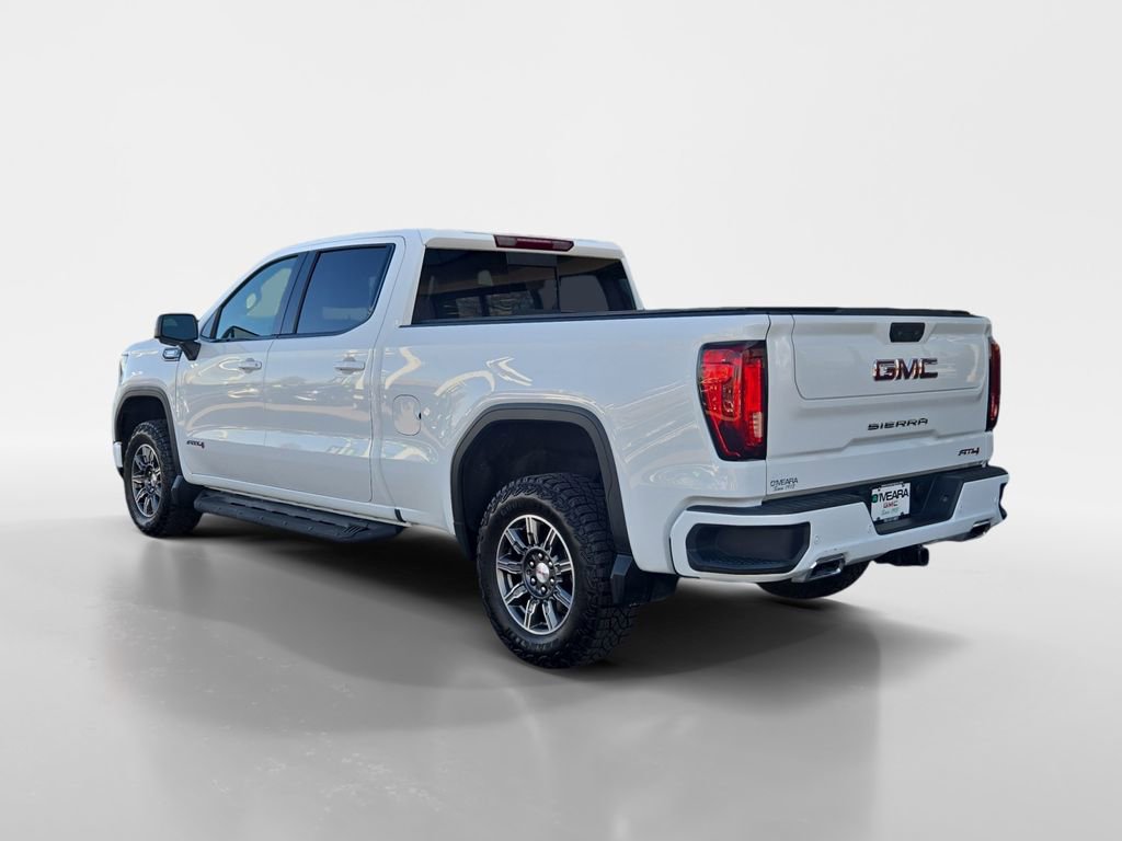 Used 2024 GMC Sierra 1500 AT4 w/ AT4 Preferred Package image 3
