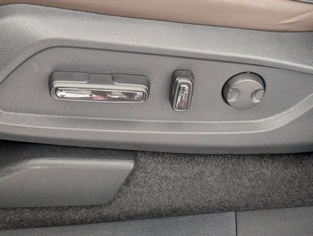 Used 2025 Honda Pilot Elite image 15