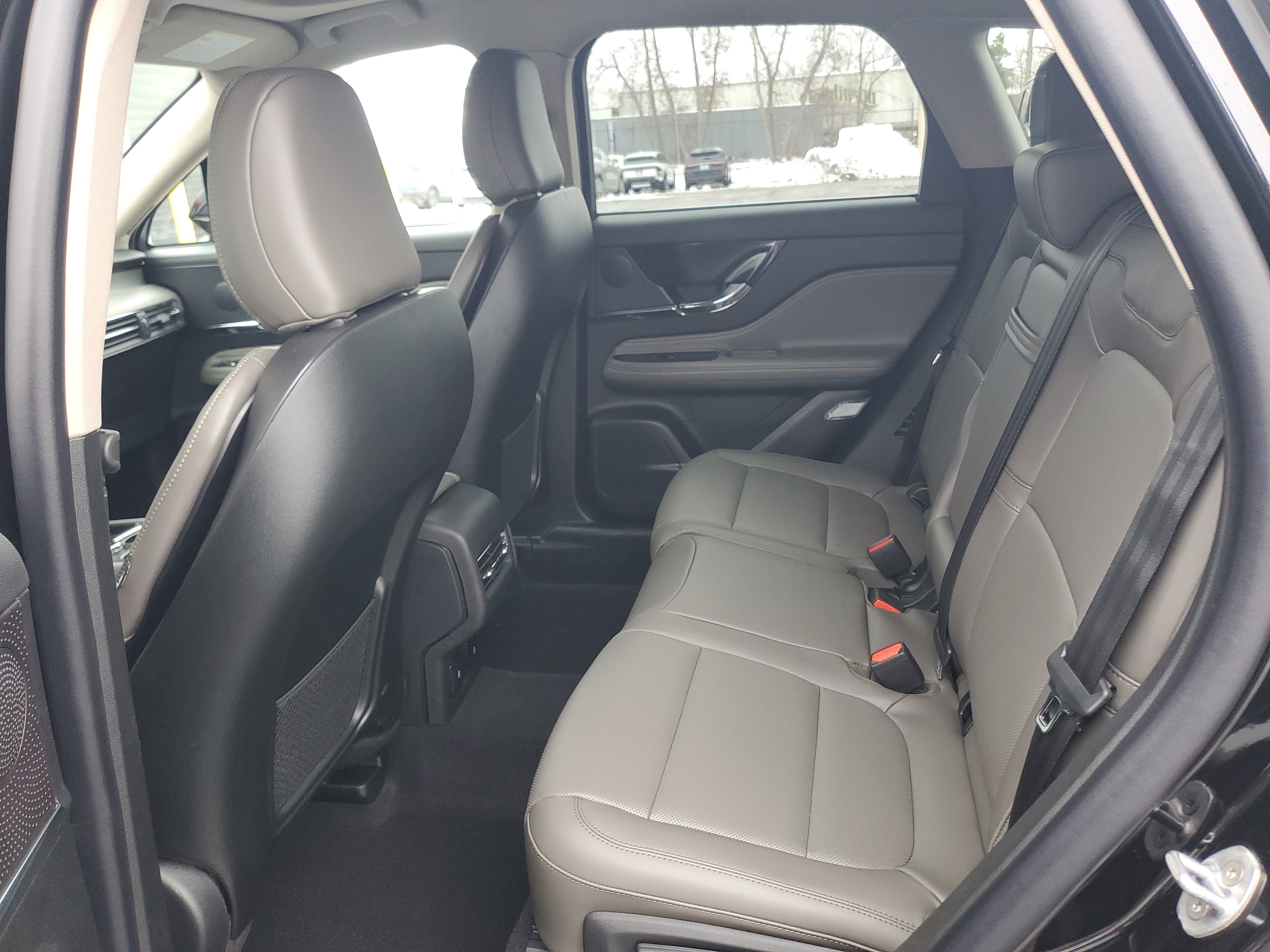 New 2026 Lincoln Corsair Premiere image 25