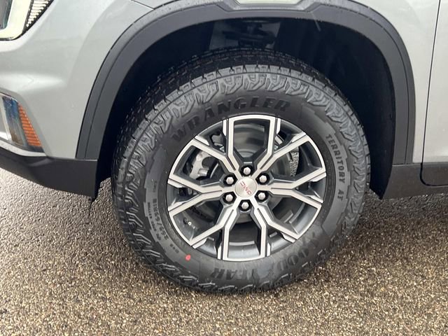 New 2026 GMC Acadia AT4 w/ Luxury Package image 10