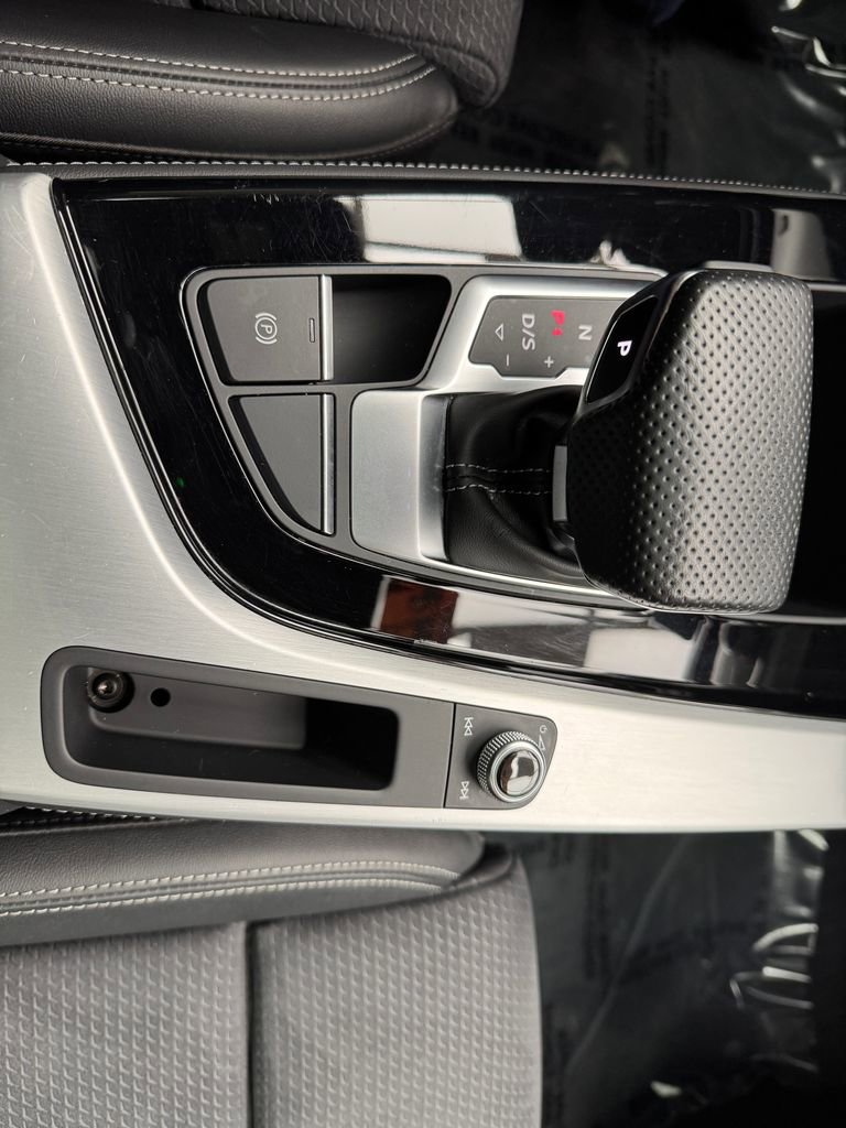 Used 2023 Audi A5 2.0T Premium Plus w/ Premium Plus image 18