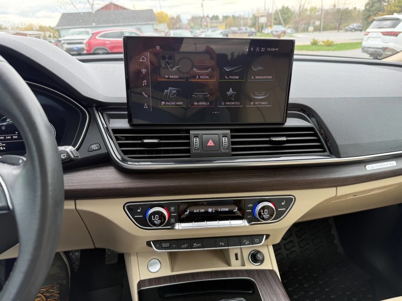 Used 2023 Audi Q5 e Premium Plus w/ Premium Plus Package AWD/4WD image 23