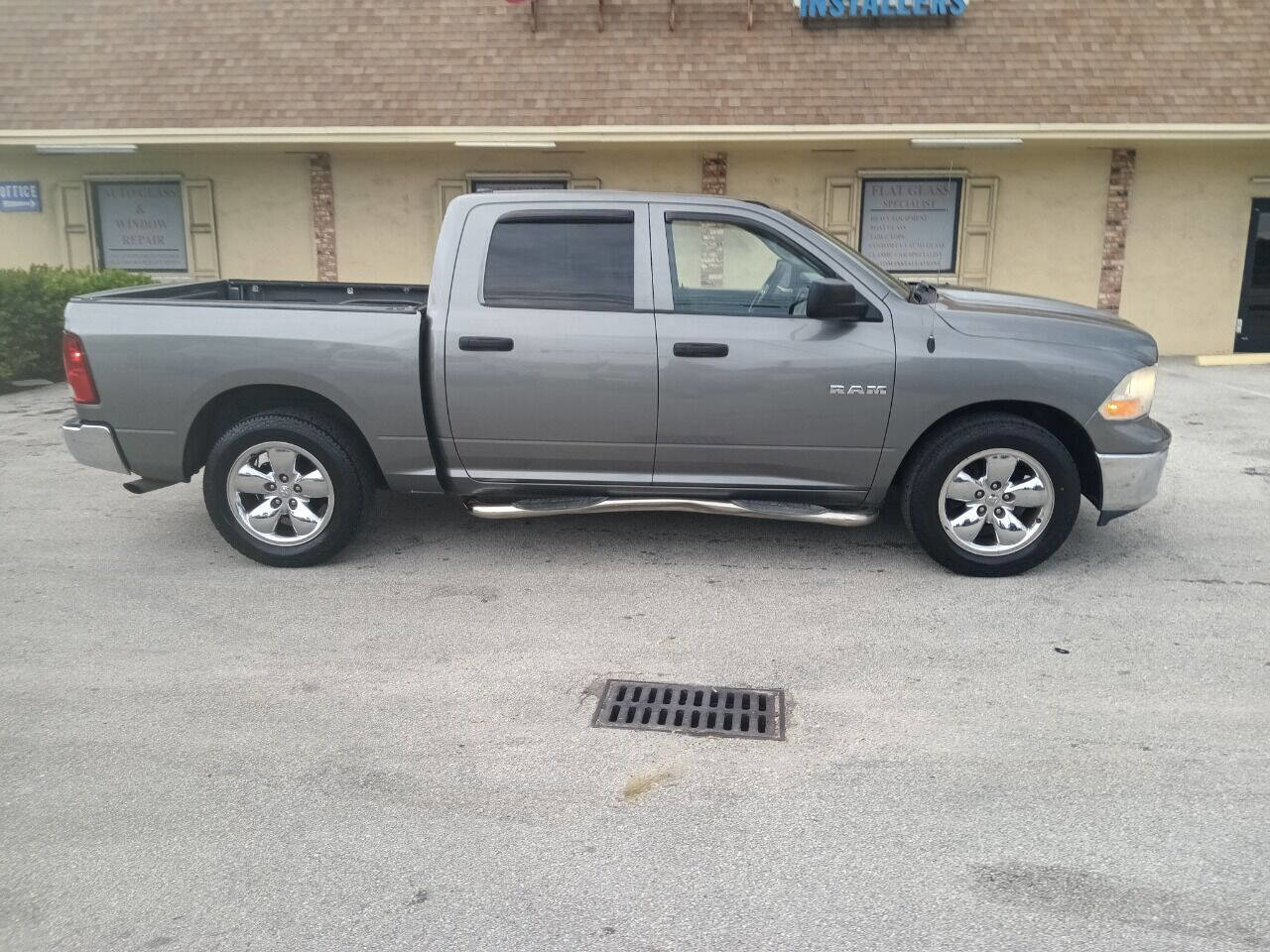 Used 2009 Dodge Ram 1500 Truck SLT RWD image 3