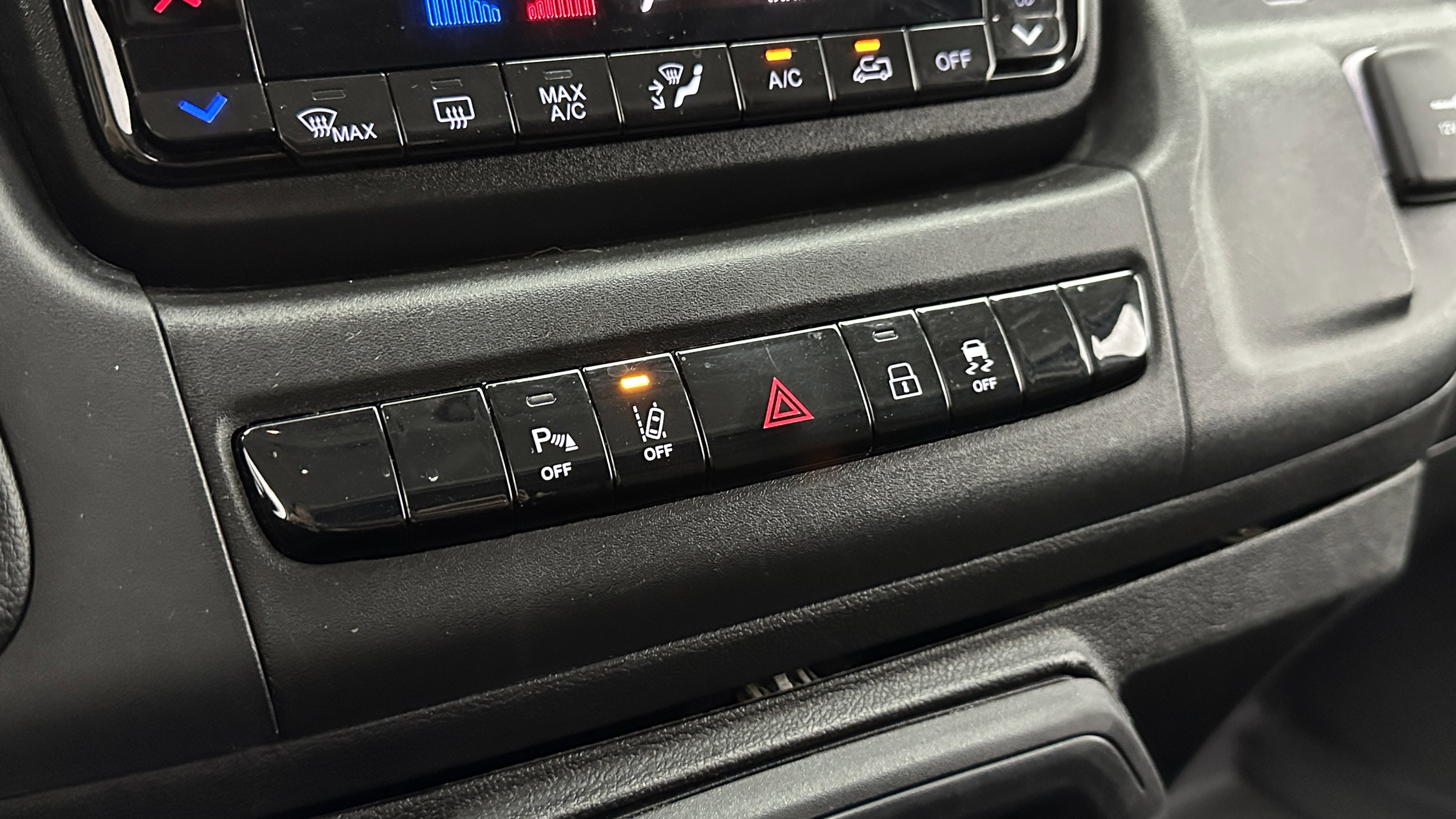 Used 2022 RAM ProMaster 3500 w/ Driver Convenience Group image 11