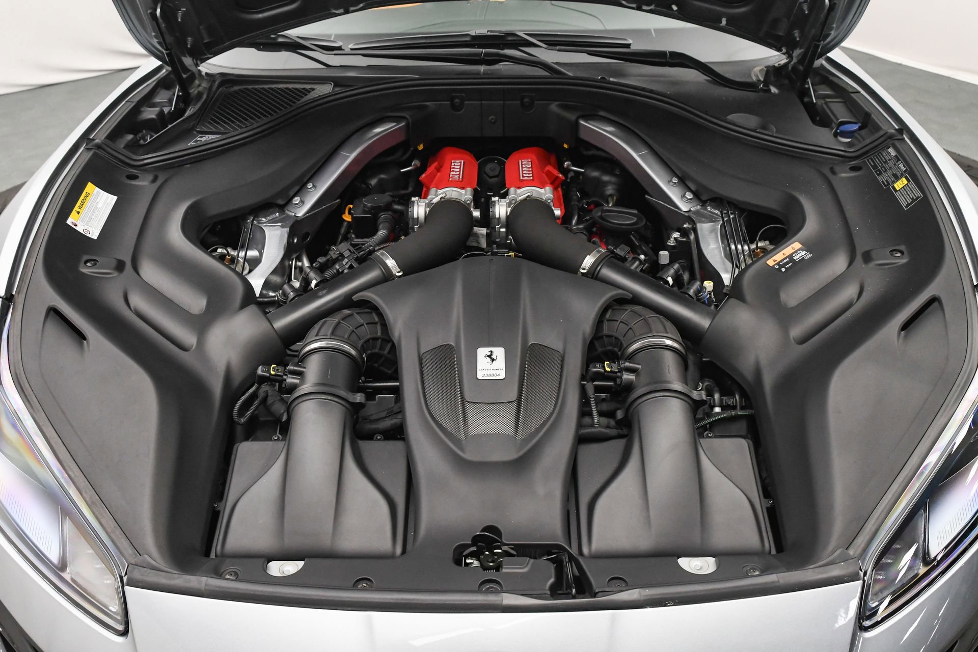 Used 2019 Ferrari Portofino image 32