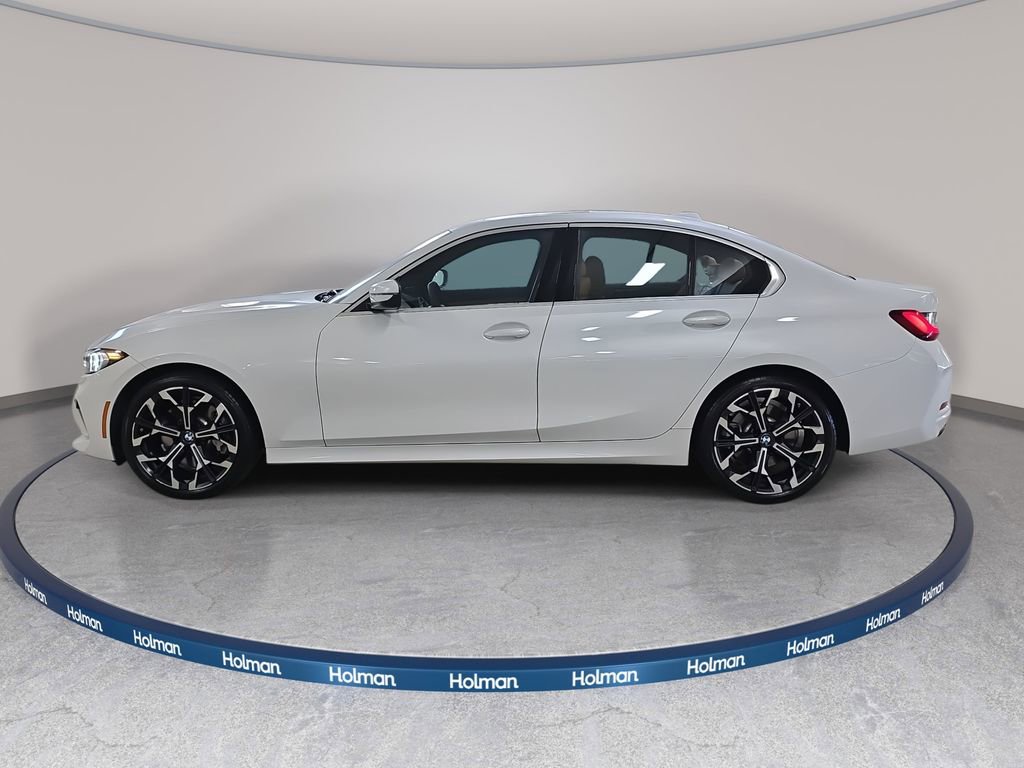 Used 2025 BMW 330i Sedan w/ Convenience Package image 11