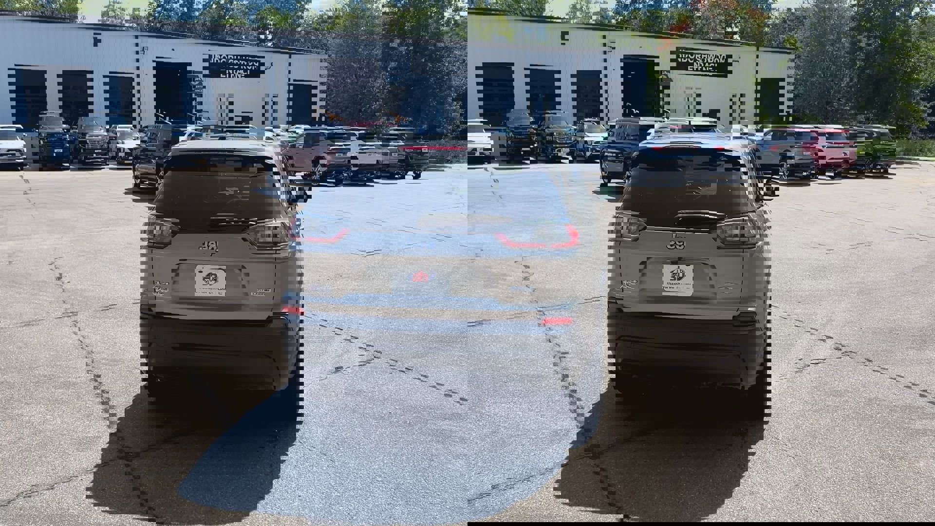 Used 2021 Jeep Cherokee Latitude Plus w/ Sun & Sound Group image 8