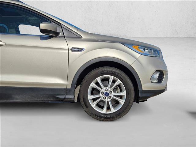 Used 2017 Ford Escape SE w/ SE Leather Comfort Package AWD/4WD image 15