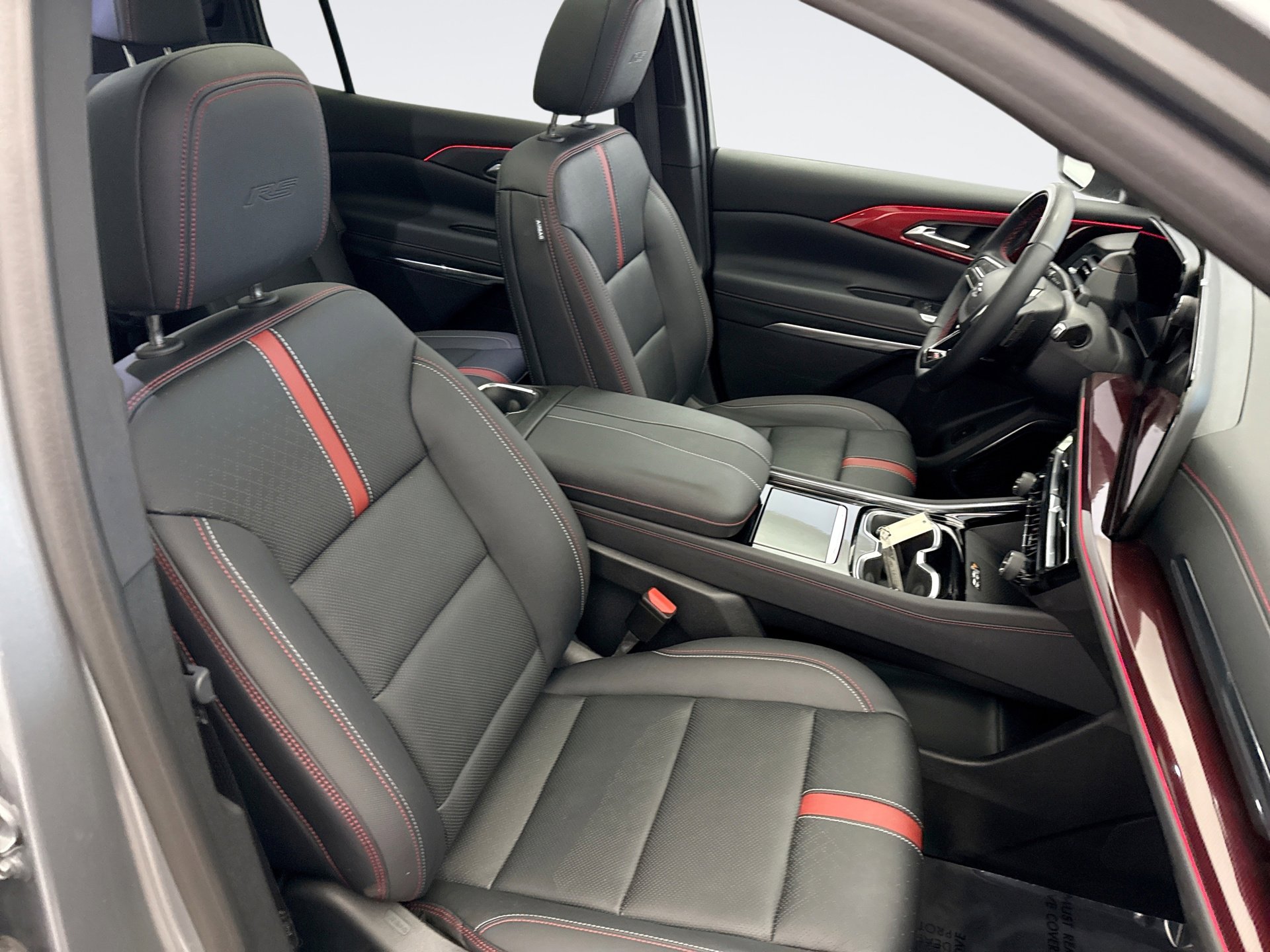 Used 2024 Chevrolet Traverse RS AWD/4WD image 19