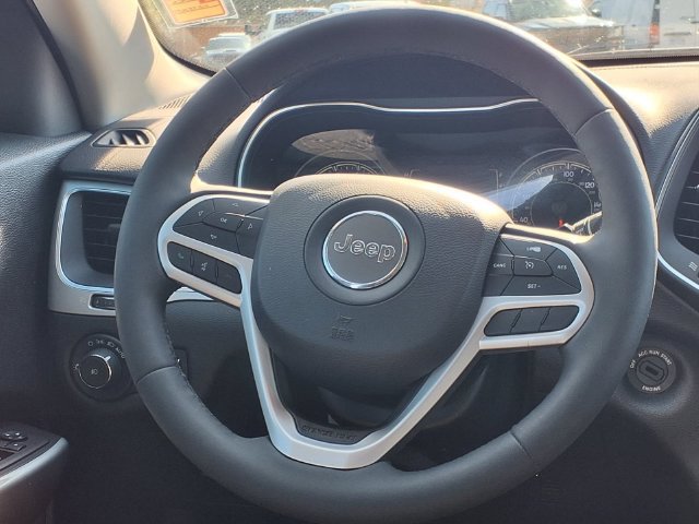 Used 2022 Jeep Cherokee Latitude AWD/4WD image 23