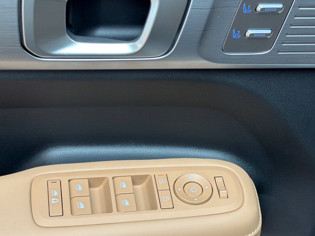 New 2027 Hyundai Santa Fe Calligraphy FWD image 23