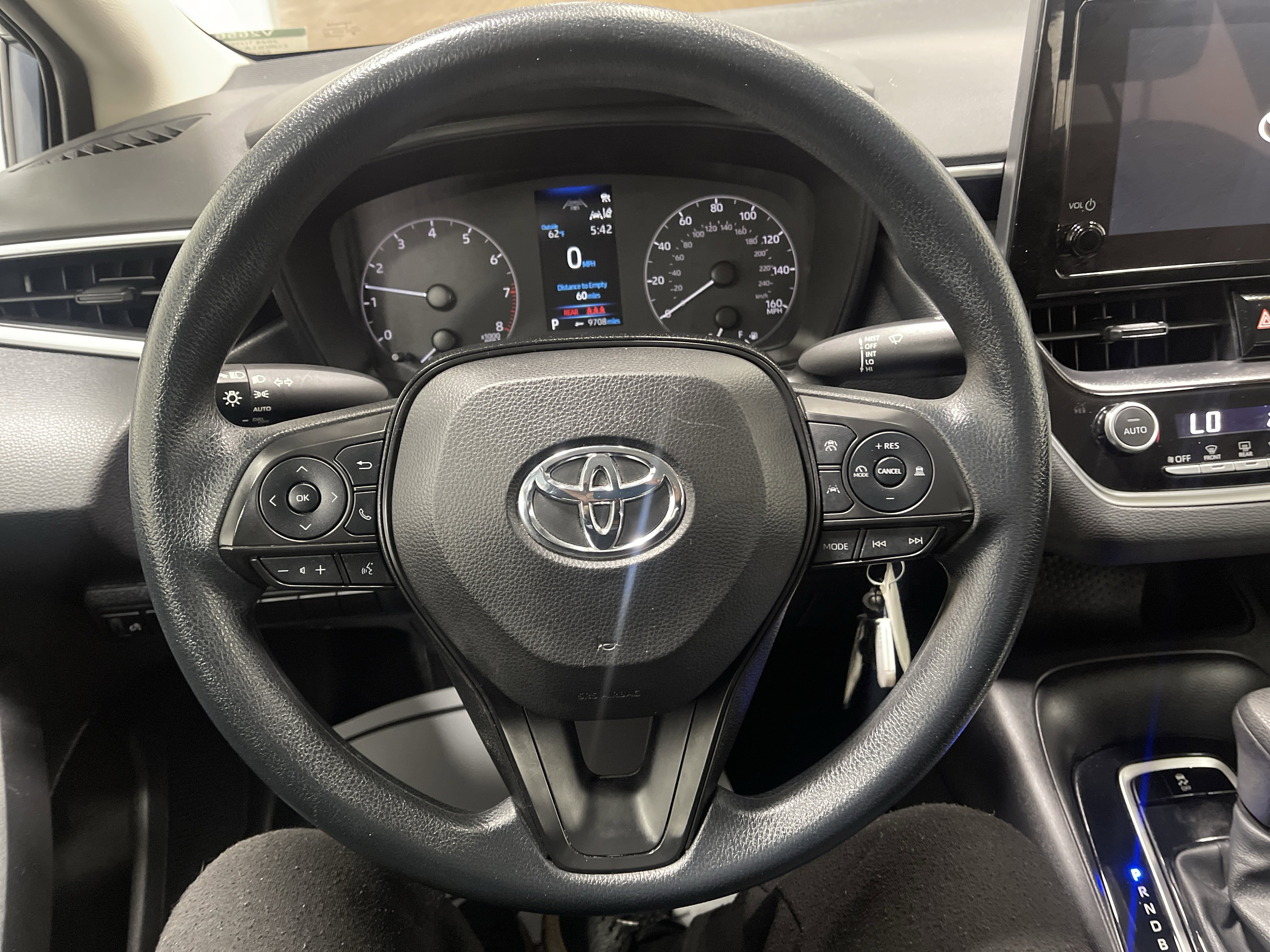 Used 2024 Toyota Corolla LE image 30