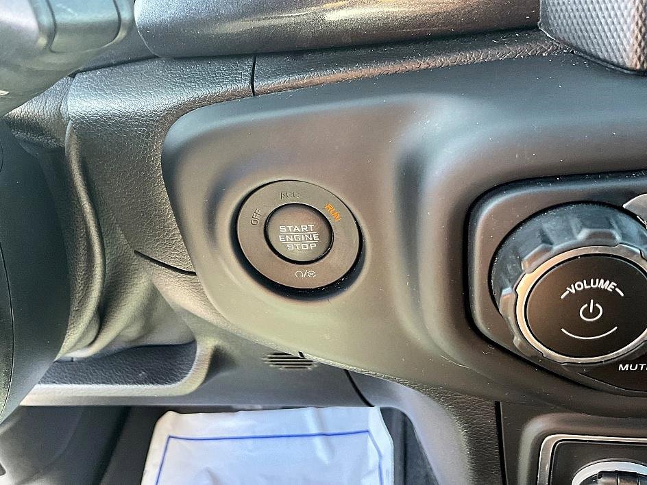 Used 2021 Jeep Wrangler Unlimited Sahara image 17