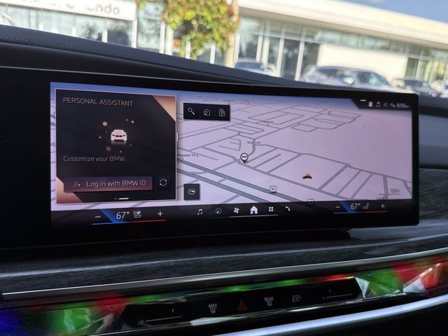 Used 2023 BMW i7 xDrive60 AWD/4WD image 22
