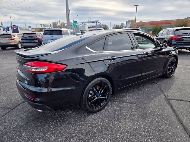 Used 2020 Ford Fusion SE w/ Equipment Group 151A FWD image 8